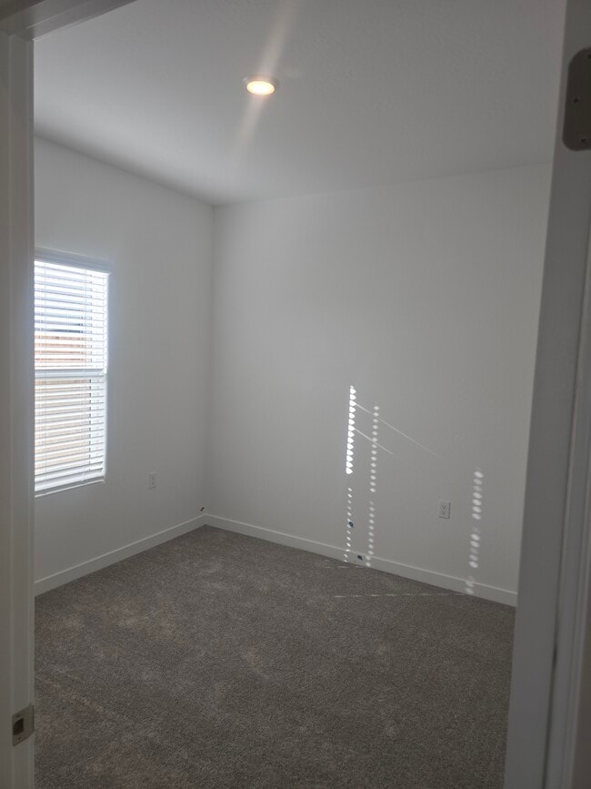 Foto del edificio - 2632 W Cambridge St