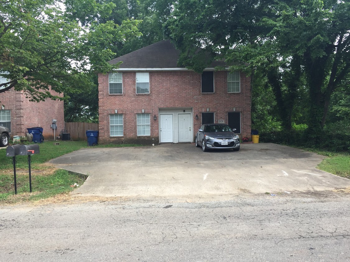 2620 W Walker St, Denison, TX 75020 Apartments in Denison, TX