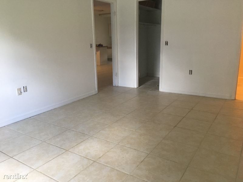 Building Photo - 2 br, 2 bath Apartment - 1024 Jacks St