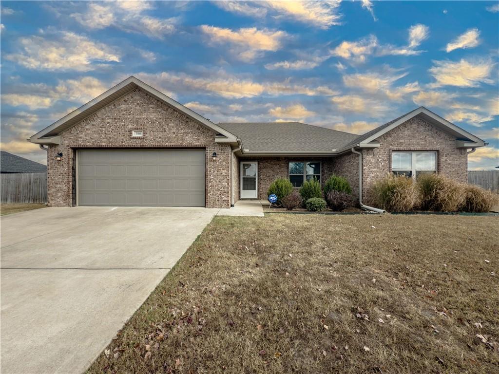 Foto principal - 790 Washburn Dr