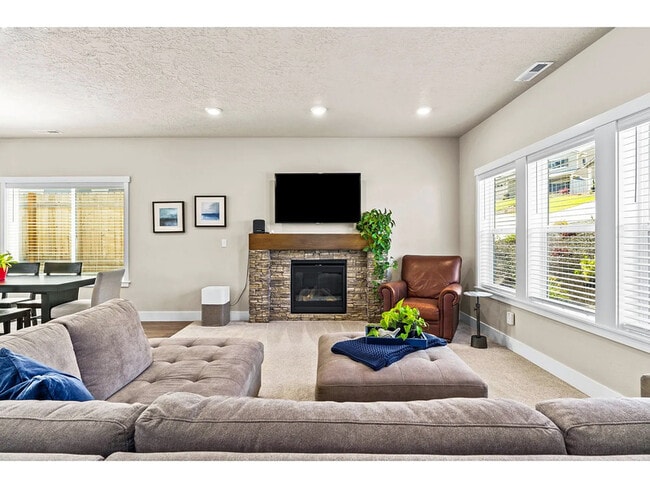 Foto del edificio - 3740 Rockcress Rd