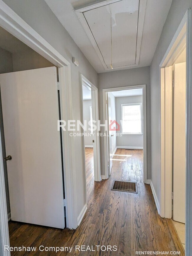 Building Photo - 3 br, 1 bath House - 3358 Parham St