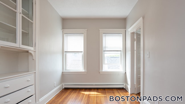 Foto del edificio - 120 Columbia St