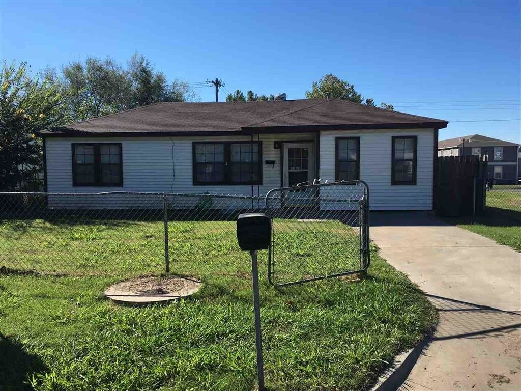 Foto principal - 2128 NW Pollard Ave