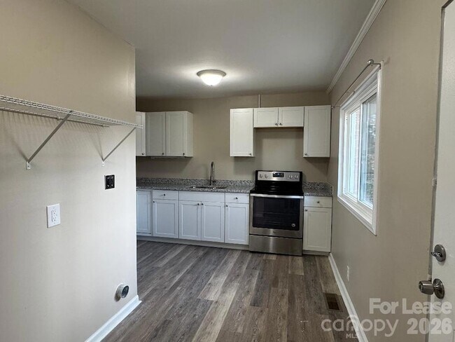 Foto del edificio - 323 N Flint St