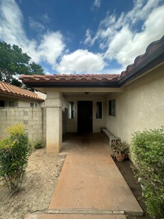 Foto del edificio - 90 Rosewood Cir
