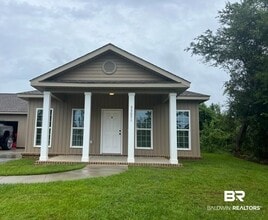 Building Photo - 33071 -B Stables Dr