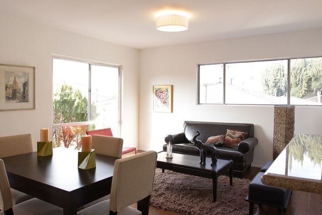 Dining room - 5010 Ladd Ave