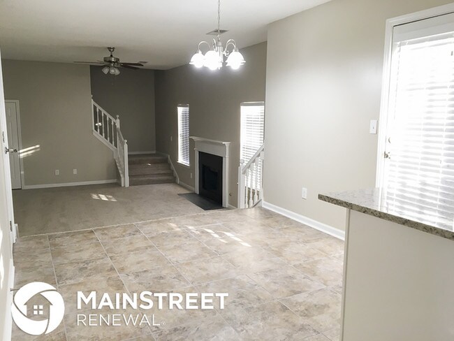 Building Photo - Available For Immediate Move In!