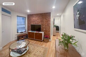 Building Photo - 3161 Broadway