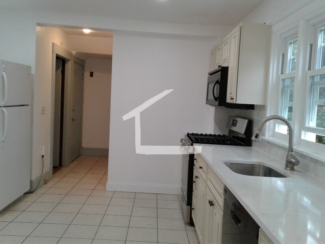 Foto principal - Huge Boston College House! See YT Video To...