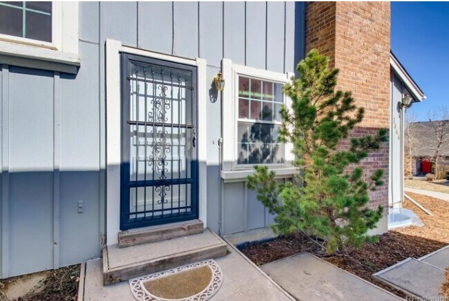 Foto del edificio - 7644 S Rosemary Cir