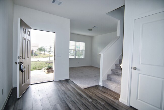 Foto del edificio - 1052 Water Oak Ln