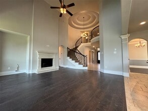 Building Photo - 30154 Southern Sky Dr