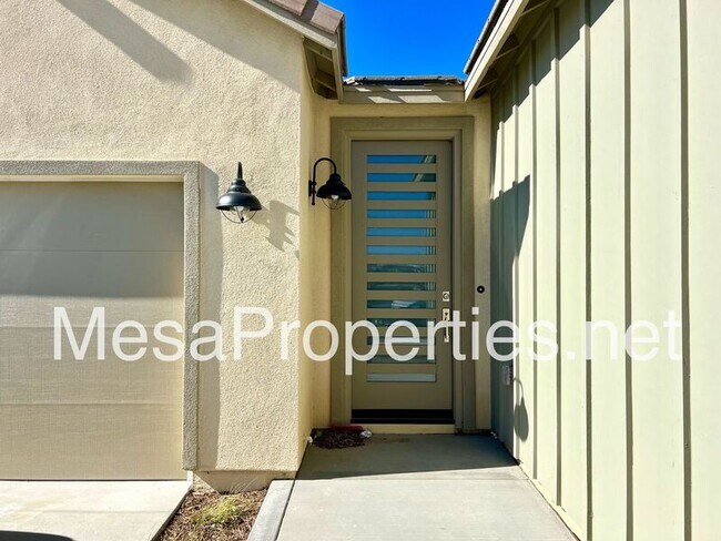 Building Photo - 16680 Yarrow Ln