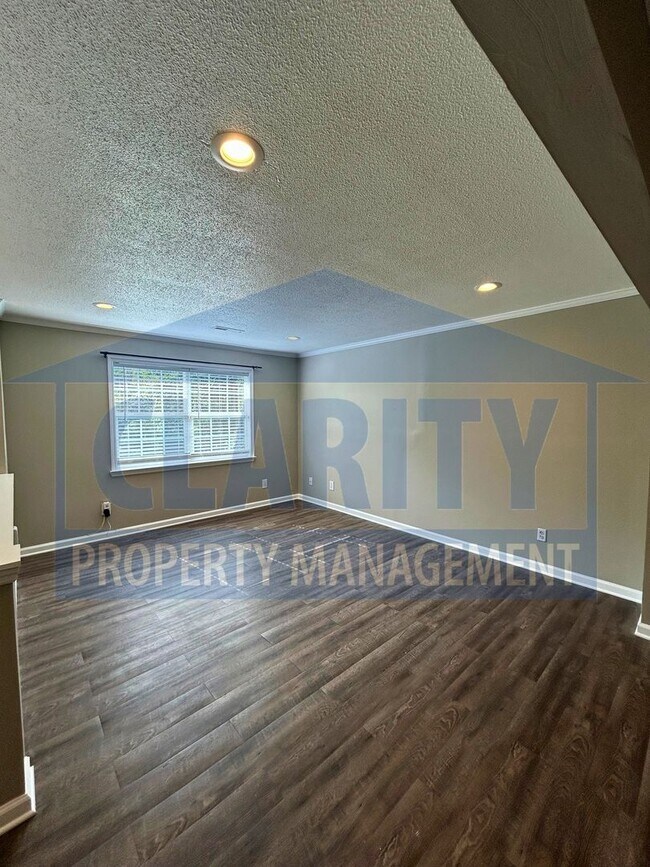 Foto del edificio - 327 Homestead St NE
