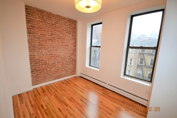 Primary Photo - 226 E 85th St