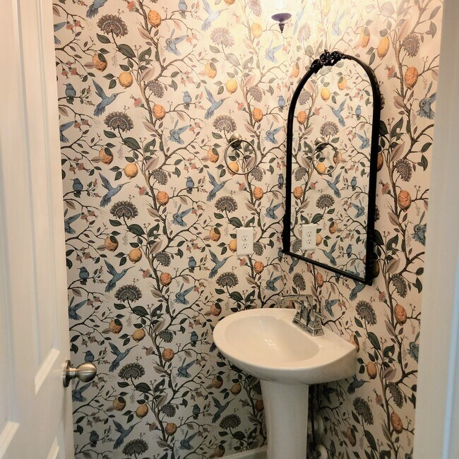 Foto del edificio - 6532 Wilford Ct