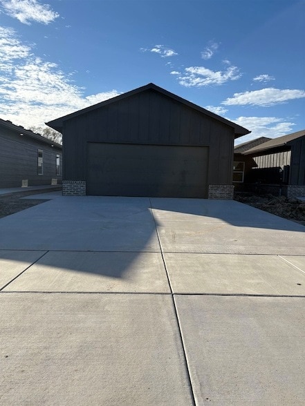 Building Photo - 4827 N Vassar Ave