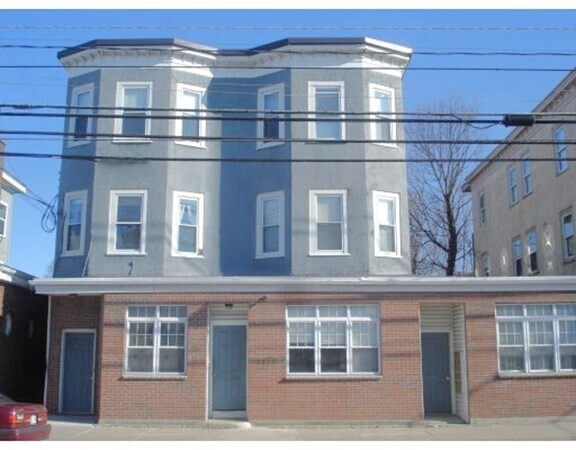 Primary Photo - 1126 Washington St