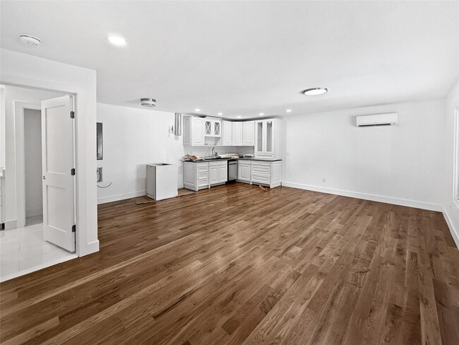 Building Photo - 1135 NY-9D