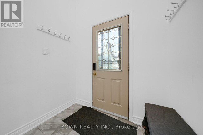 Building Photo - 5219 Verhoeven Rd