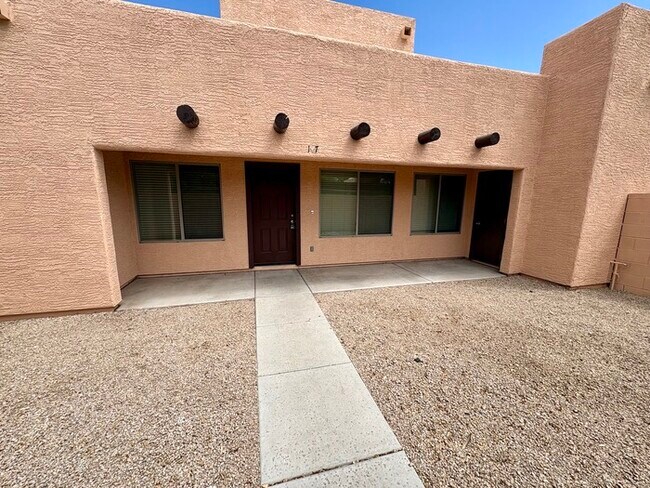 Foto del edificio - 8940 W Olive Ave