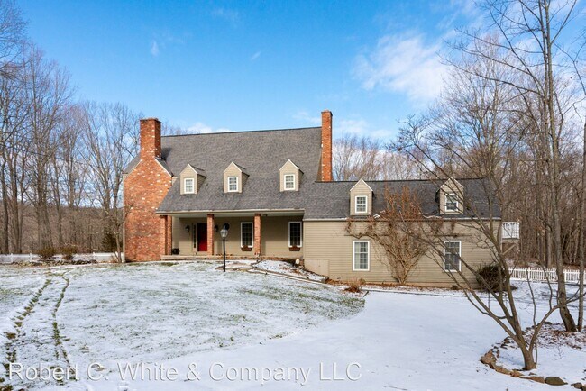 Building Photo - 4 br, 3.5 bath House - 3 Pine River Rd