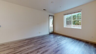 Interior Photo - Beach & Ocean