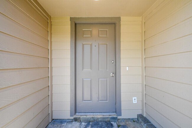 Foto del edificio - 1415 Gentle Bend Dr