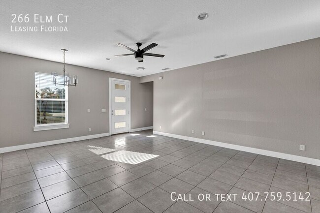 Foto del edificio - 266 Elm Ct