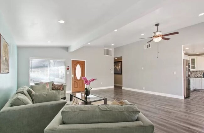 Building Photo - 4125 W 179th St