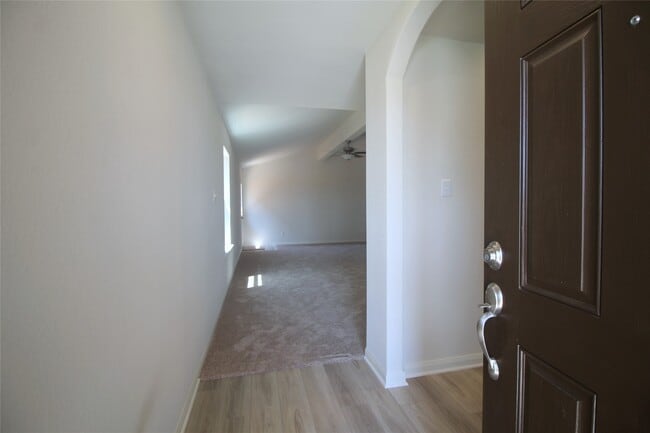 Foto del edificio - 8031 Vacek Meadows Loop