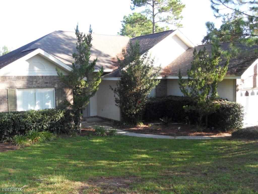 3 br, 2 bath House 4536 Forest Breeze Ct House for Rent in Pace, FL