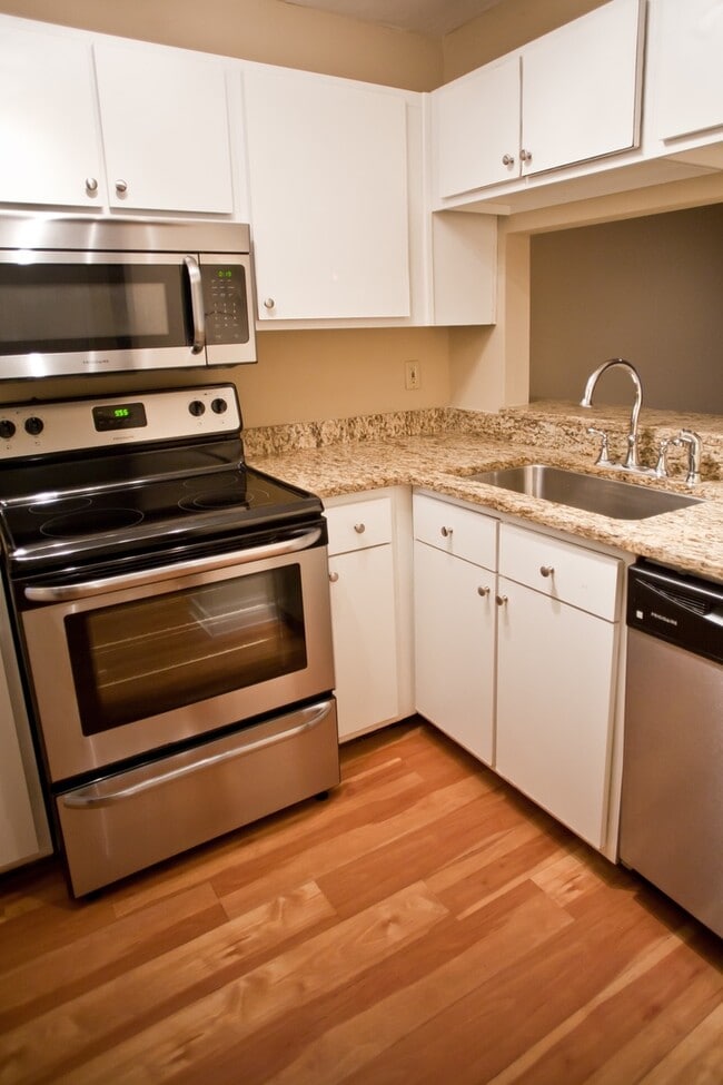 Foto del edificio - Live at Mill Creek in style!