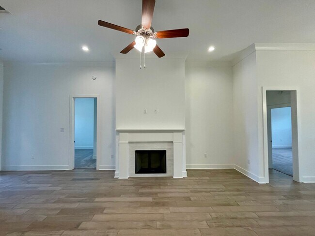 Foto del edificio - 14030 Trailhead Dr