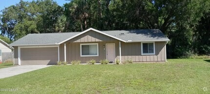 Building Photo - 8 Castle Manor Dr