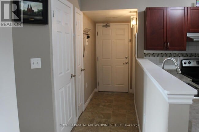 Building Photo - 1360 Main St E