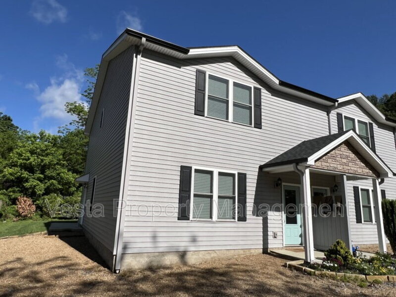 Foto principal - 10 Riddle Rd