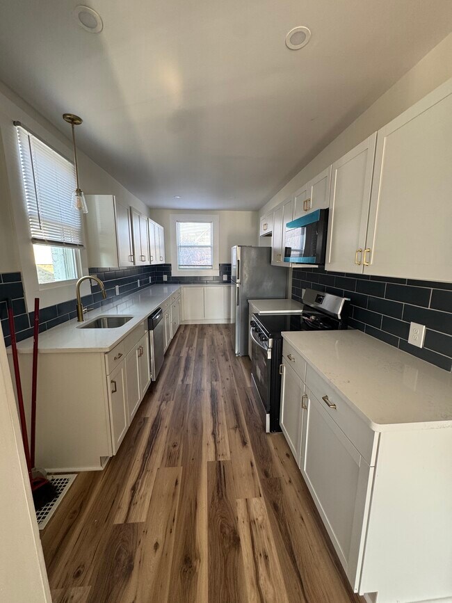 Foto del edificio - 119 E 20th Ave