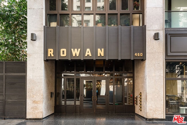 Foto del edificio - 460 S Spring St