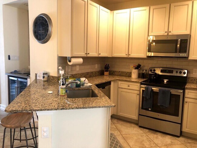 Kitchen - 9452 Montebello Way