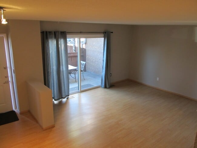 Building Photo - 2806 Eaton St