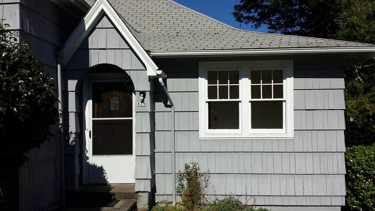 Foto principal - 819 10th St