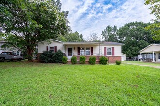 Building Photo - 113 Crestview Dr