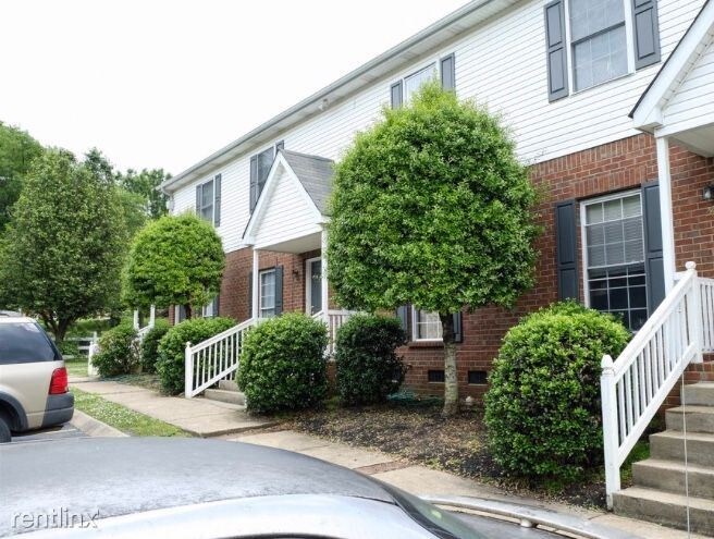 Primary Photo - 2 br, 1.5 bath Apartment - 202 CEMETERY AVE
