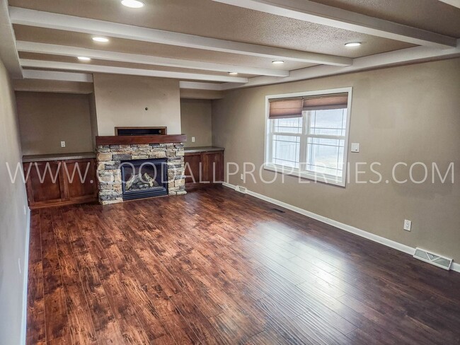 Foto del edificio - Beautiful 5 bedroom home in Waukee.