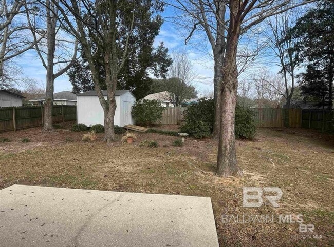 Building Photo - 124 Oakwood Ave