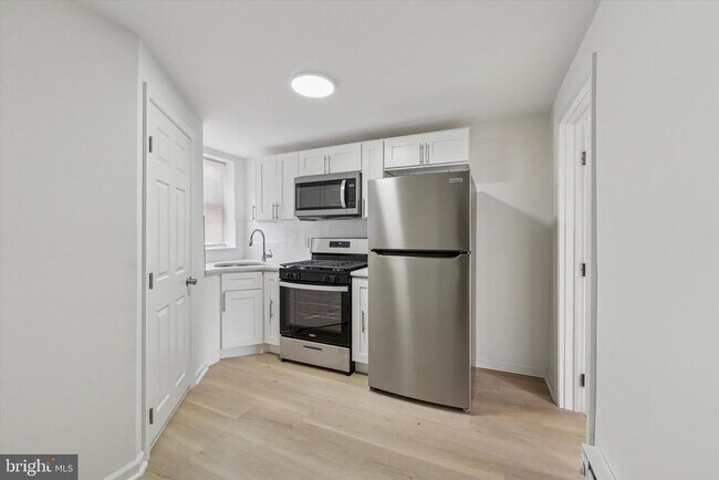 Building Photo - 1626 N 17th St