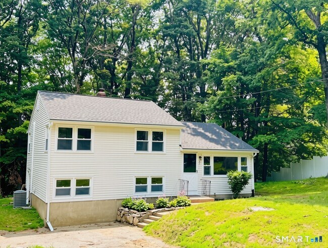 Building Photo - 51 Birchwood Rd